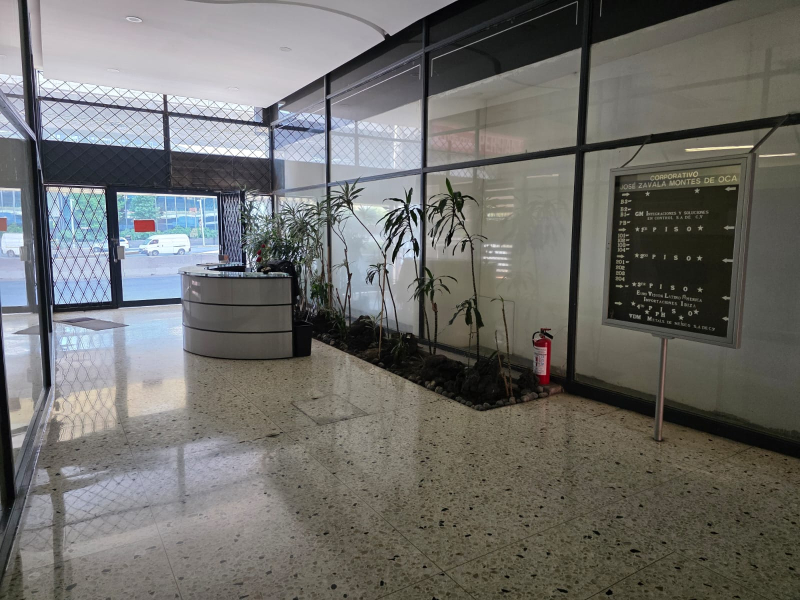 Edificio Corporativo Con Oficinas Y Bodegas En Venta En Toreo