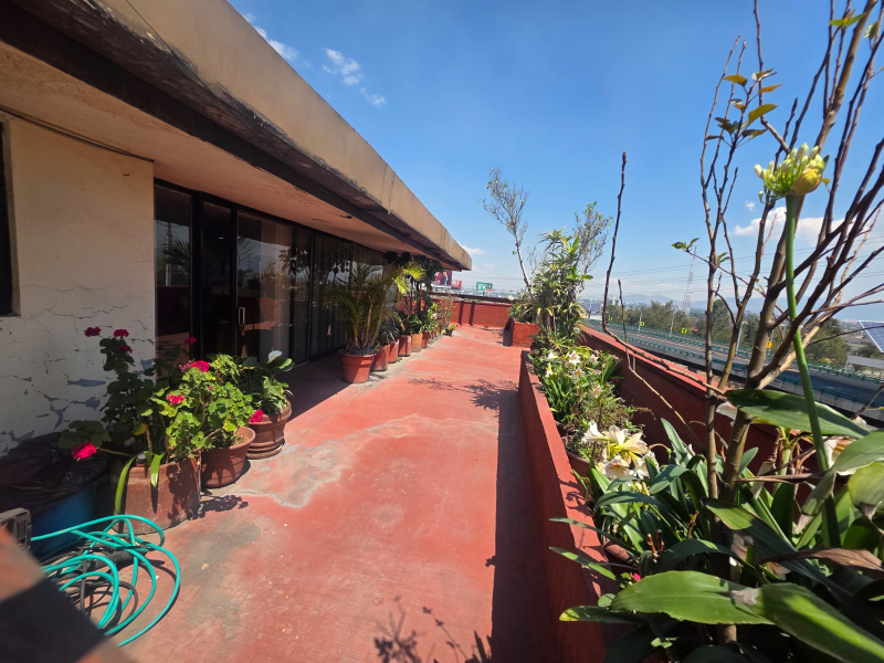 Edificio Corporativo Con Oficinas Y Bodegas En Venta En Toreo