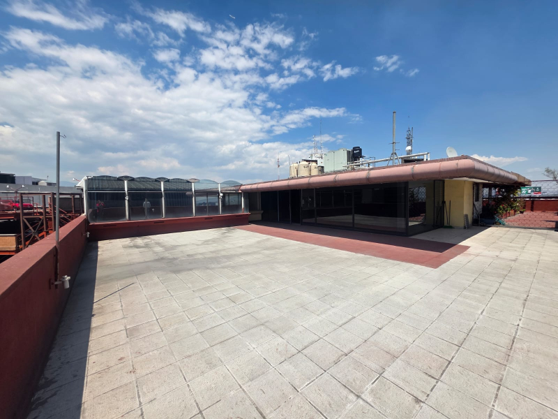 Edificio Corporativo Con Oficinas Y Bodegas En Venta En Toreo