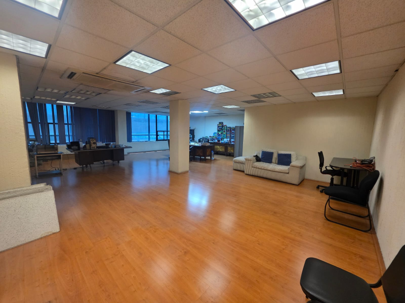 Edificio Corporativo Con Oficinas Y Bodegas En Venta En Toreo