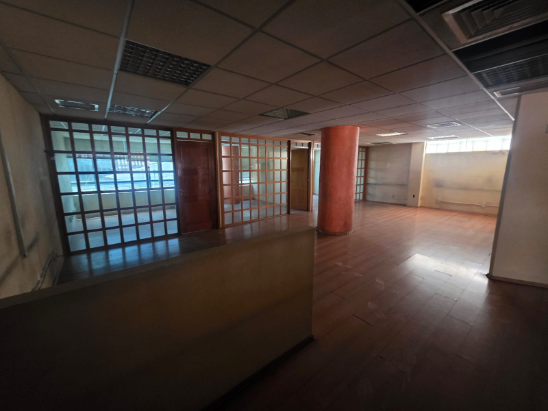 Edificio Corporativo Con Oficinas Y Bodegas En Venta En Toreo