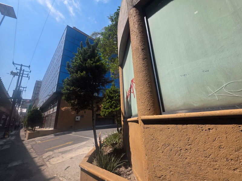 Edificio Corporativo Con Oficinas Y Bodegas En Venta En Toreo