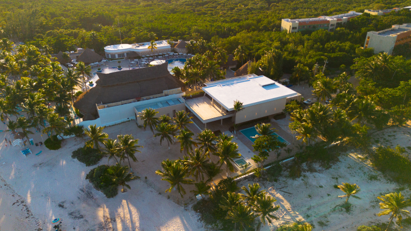 terreno residencial en venta con club de playa privado en el corazón de la riviera maya