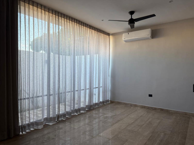 Casa En Renta En Temozón Norte 