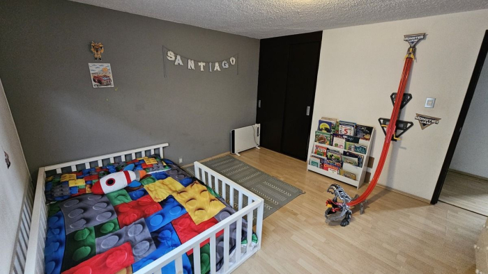 VENTA CASA EN LAS AGUILAS