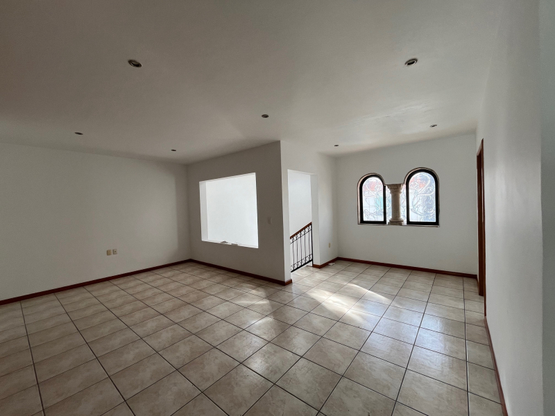 Casa En Renta En Jardín Real