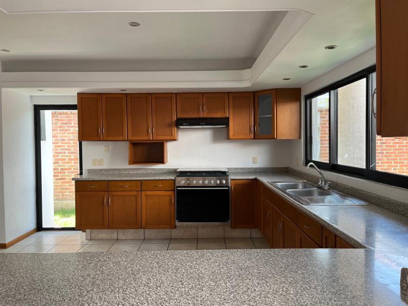 Casa En Renta En Jardín Real