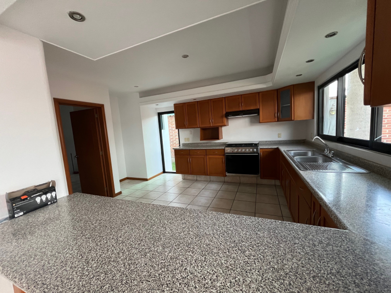 Casa En Renta En Jardín Real