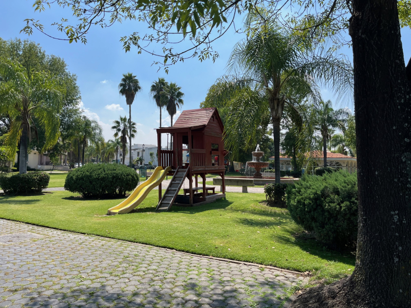 Casa En Renta En Jardín Real