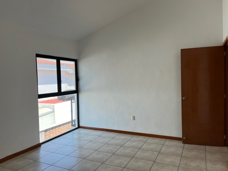 Casa En Renta En Jardín Real