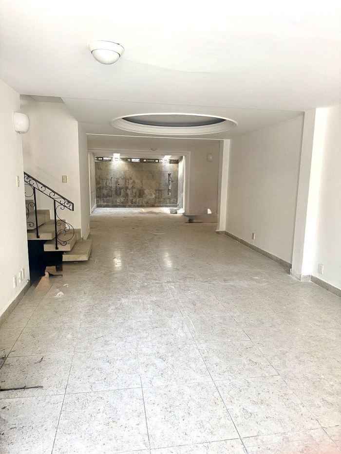 Casa Con Uso De Suelo Para Oficinas En Polanco