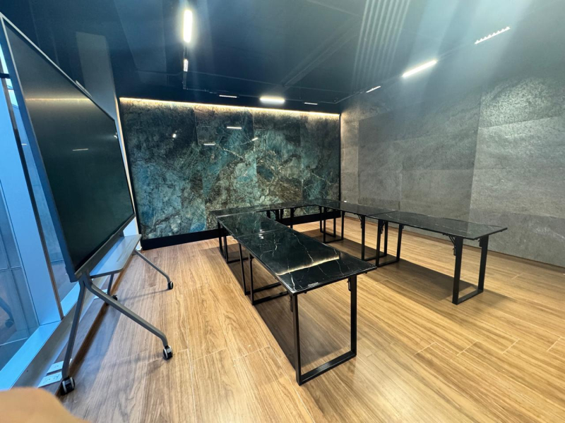 Oficina En Venta En Edificio Yama Los Alpes