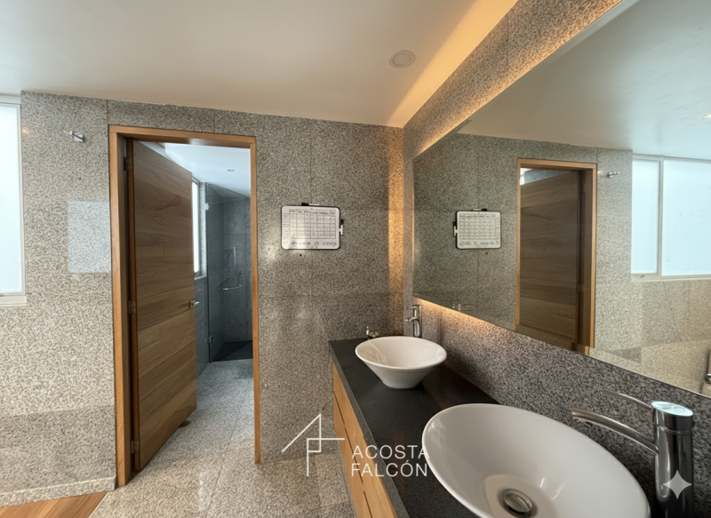 casa en renta en lomas altas