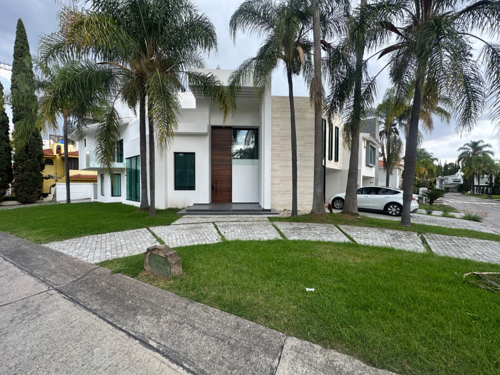 Casa en Venta en Puerta de Hierro