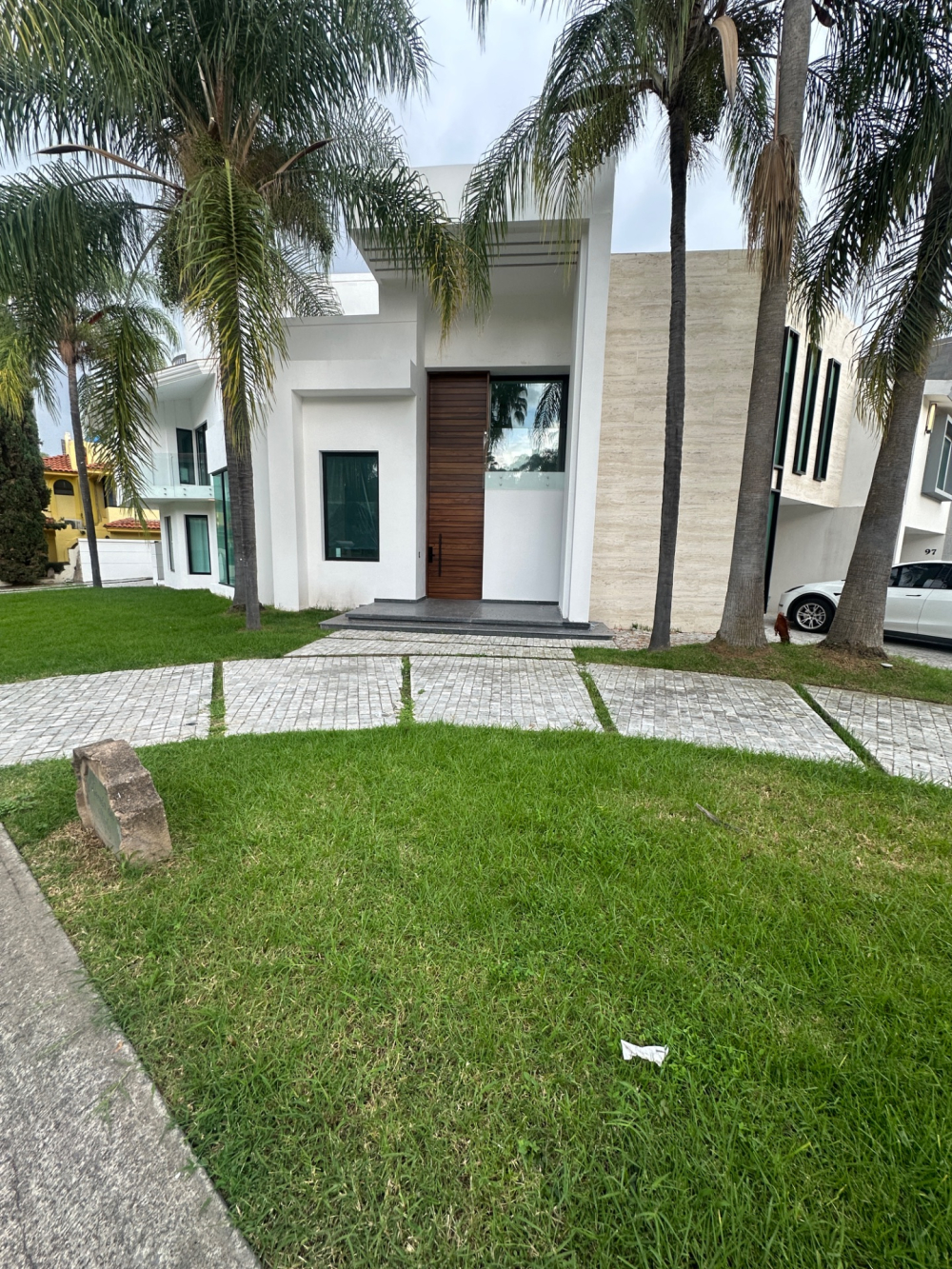 Casa En Venta En Puerta De Hierro