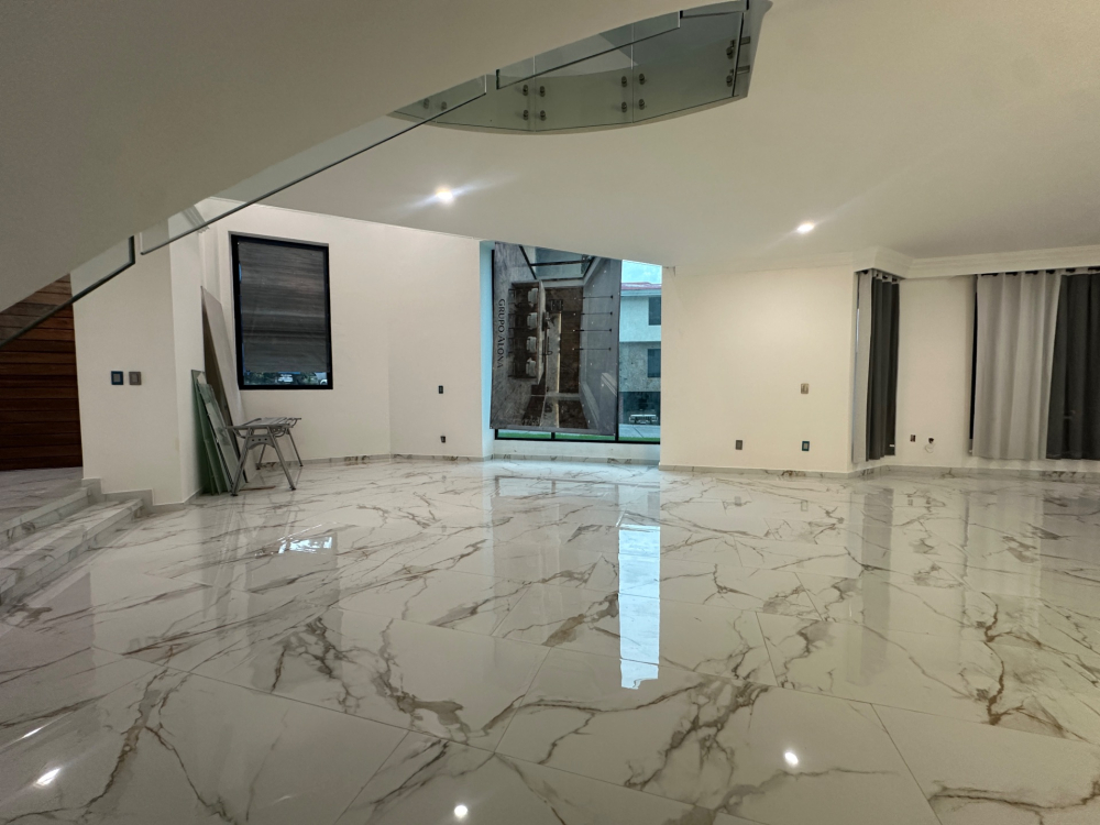 Casa En Venta En Puerta De Hierro