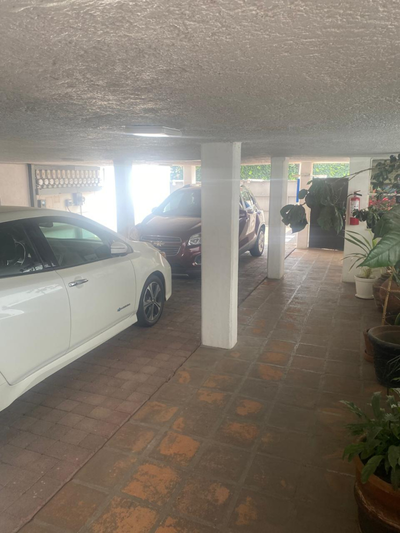 Departamento En Venta En Lomas De Bezares