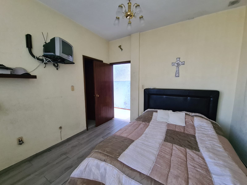 casa en venta con departamento independiente en la herradura, naucalpan