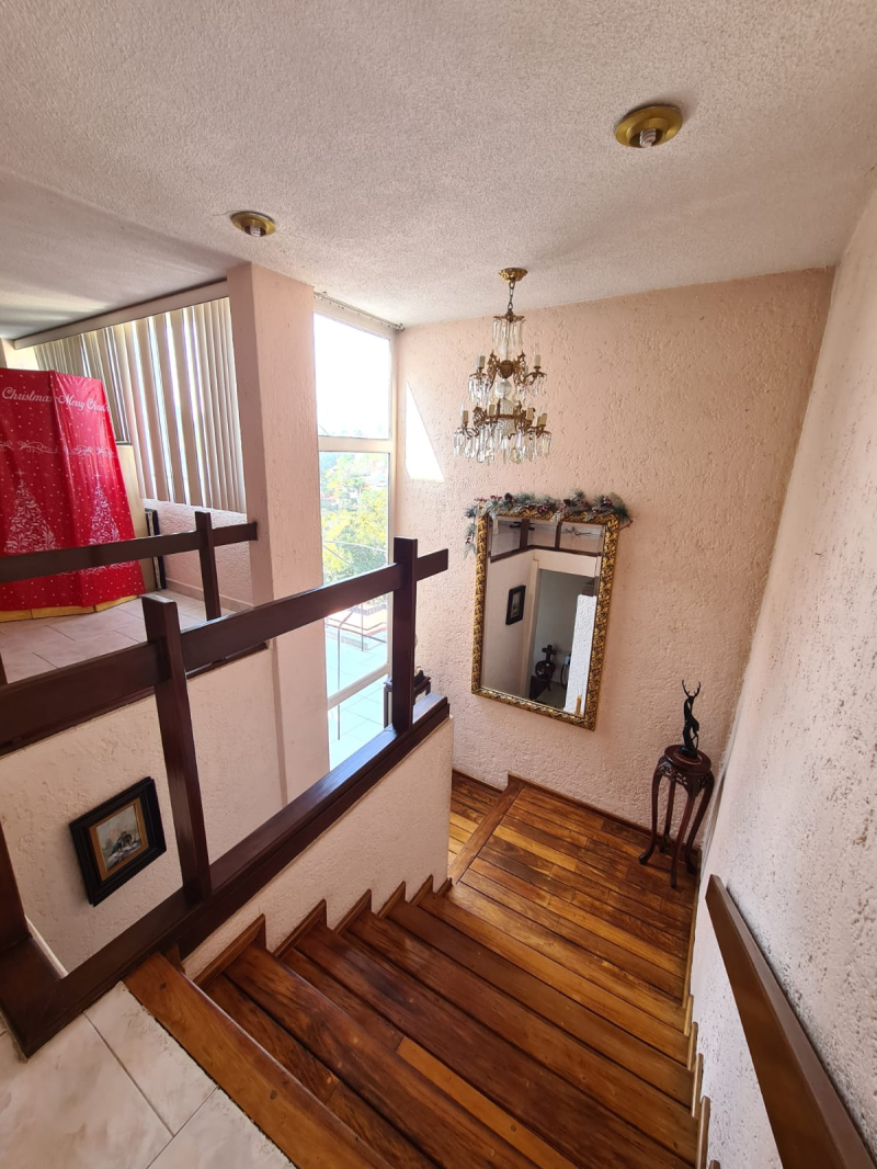 casa en venta con departamento independiente en la herradura, naucalpan