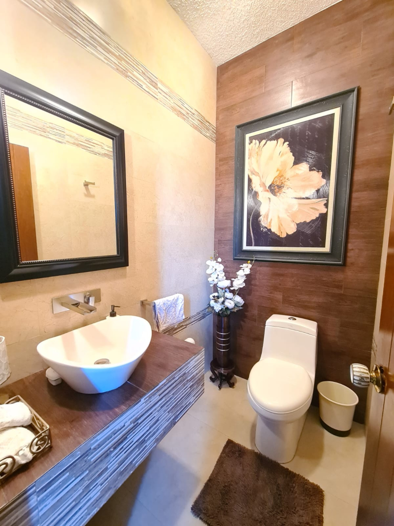 casa en venta con departamento independiente en la herradura, naucalpan