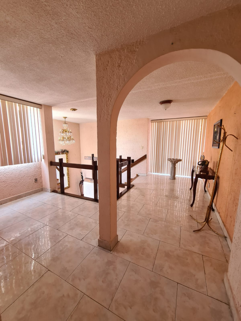 casa en venta con departamento independiente en la herradura, naucalpan