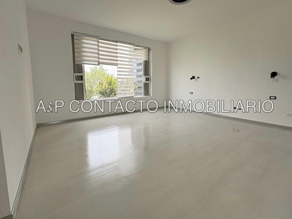 Renta  Departamento Bosque Real 