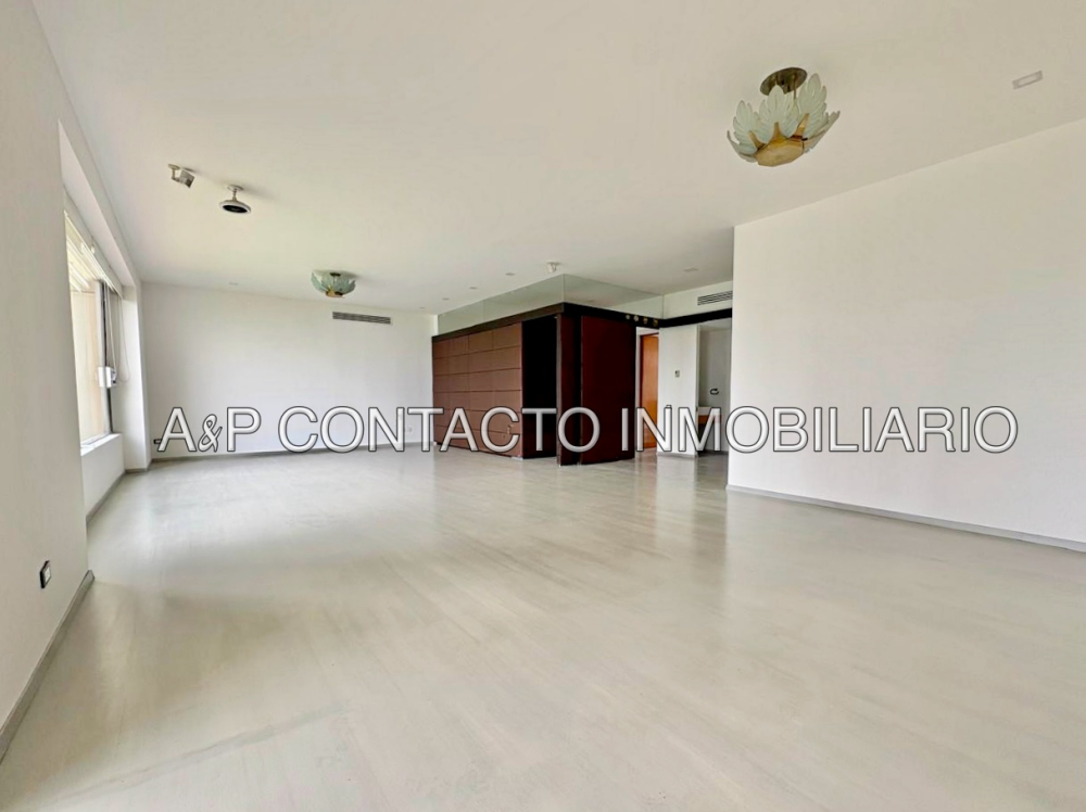 Renta  Departamento Bosque Real 
