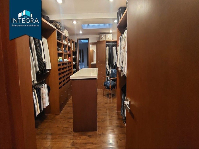 casa en venta, retorno agua caliente, lomas hipódromo