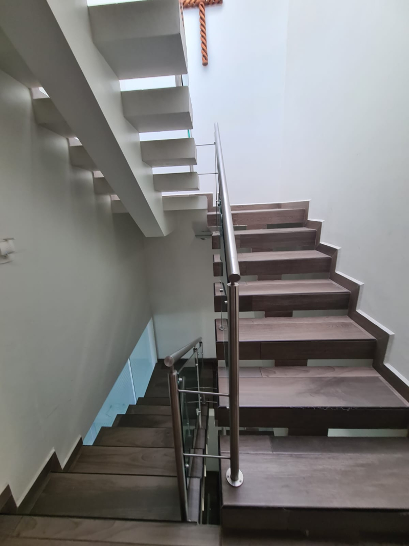 se vende moderna casa en fracc jardines de bellavista tlalnepantla