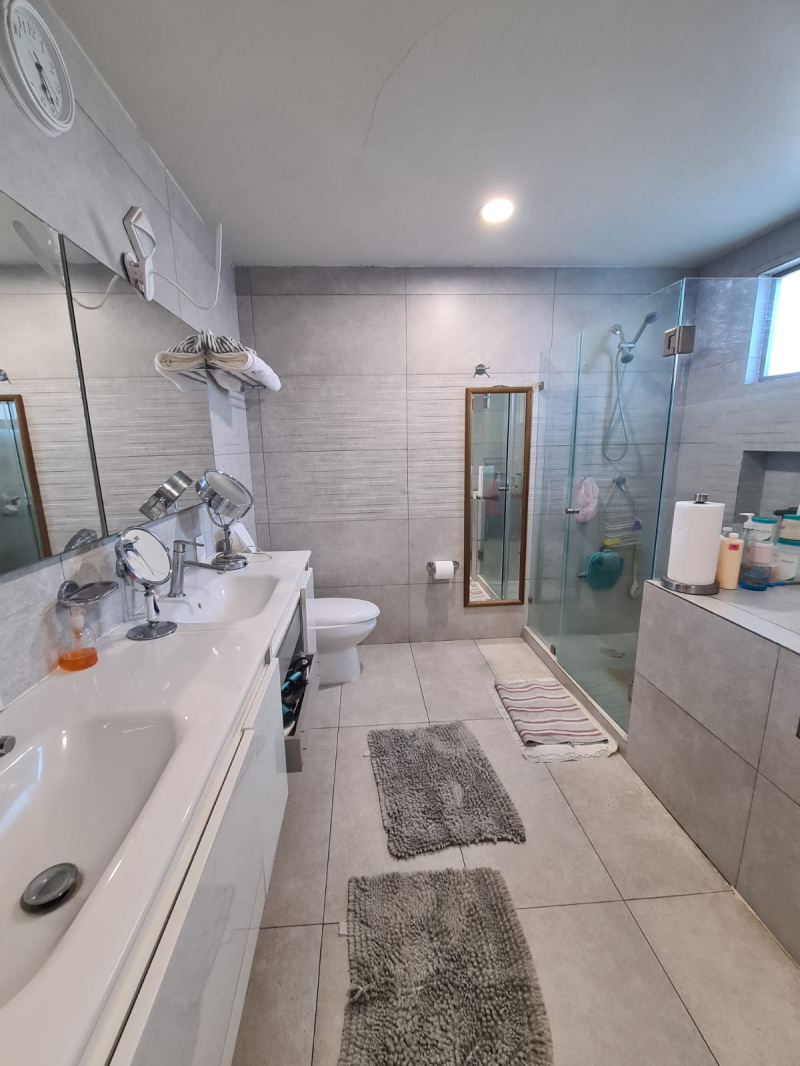 se vende moderna casa en fracc jardines de bellavista tlalnepantla