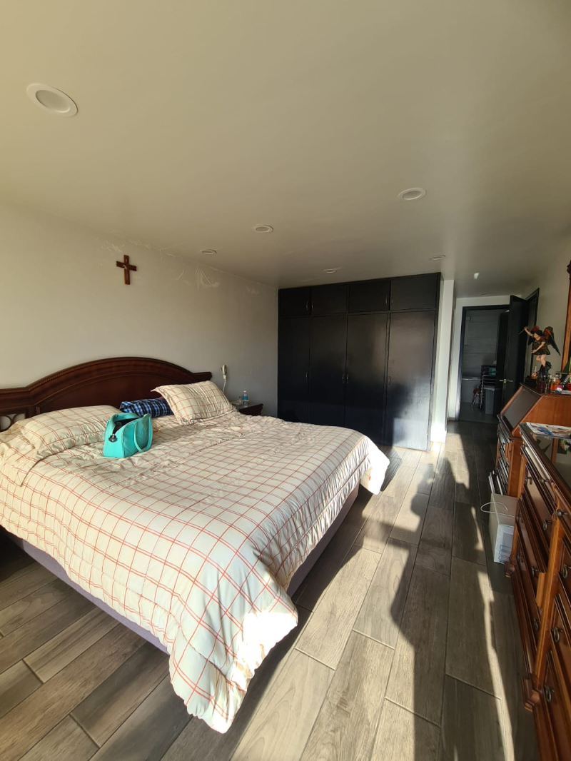 se vende moderna casa en fracc jardines de bellavista tlalnepantla