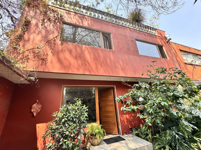 Excelente Casa en Renta Amueblada