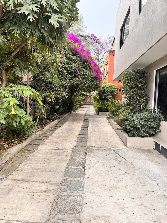 Excelente Casa en Renta Amueblada