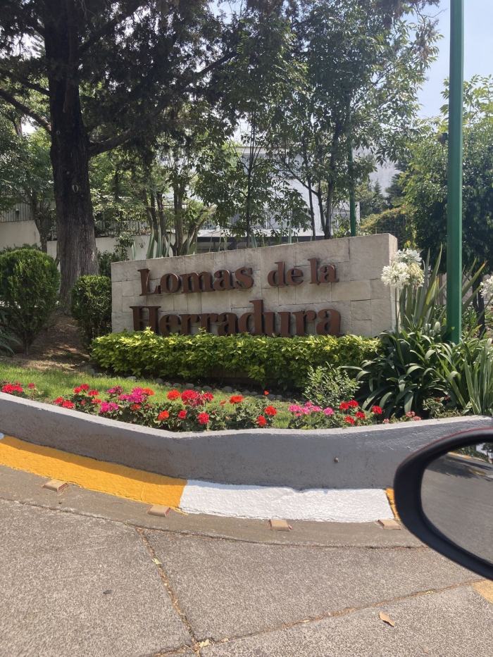 VENTA CASA EN LOMAS DE LA HERRADURA