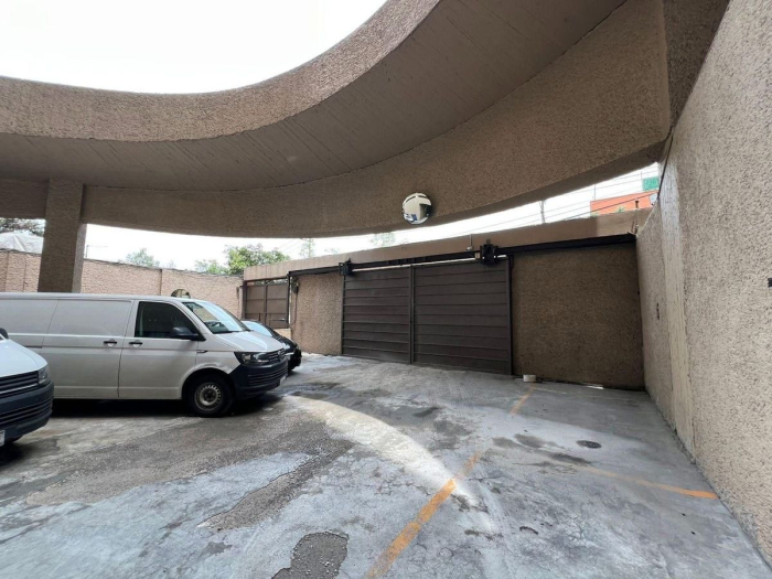 vendo local en av constituyentes col daniel garza