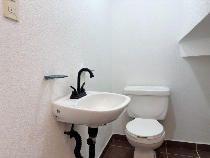 Venta Casa en privada de Olmos Coacalco