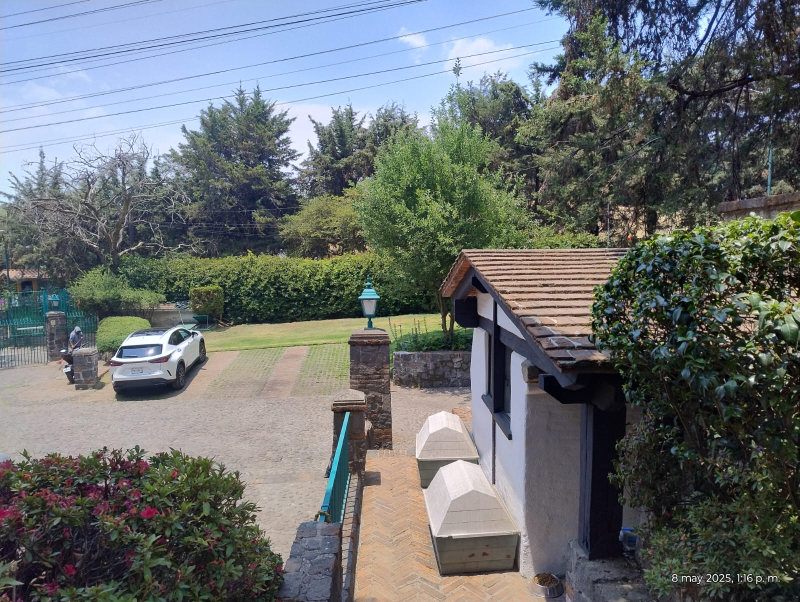 Venta De Casa Residencial Estilo Artigas En Condominio, Muy Cerca De Rancho San Francisco