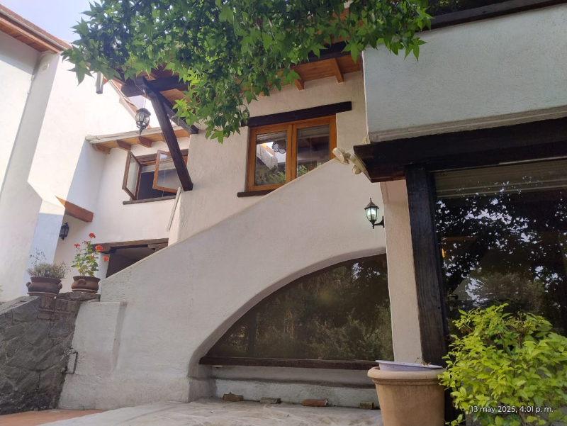 Venta De Casa Residencial Estilo Artigas En Condominio, Muy Cerca De Rancho San Francisco