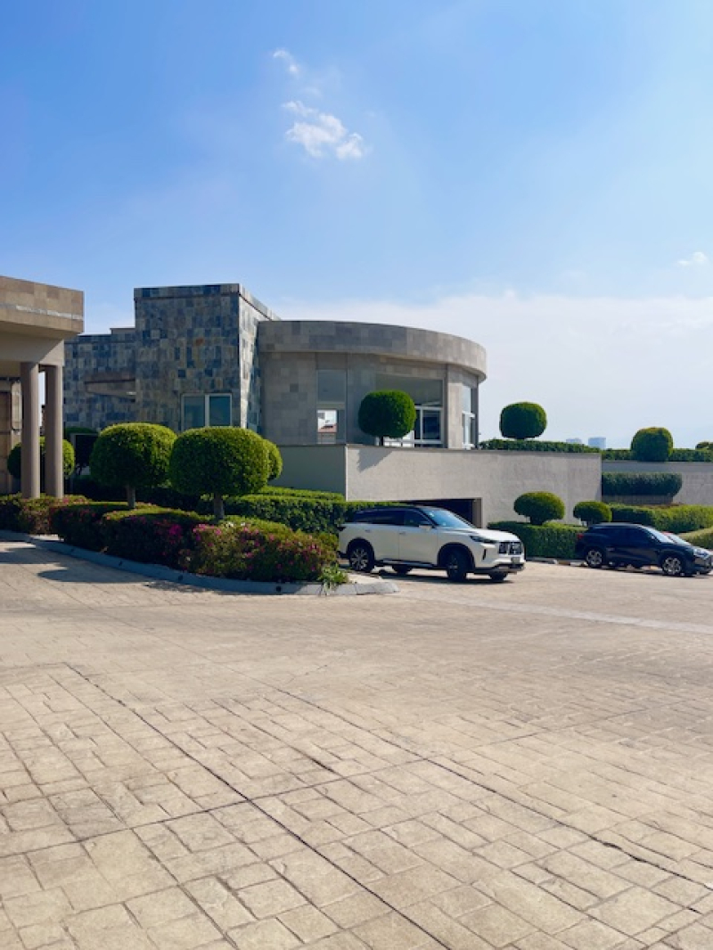 Departamento En Venta En Punta Horizonte, Bosque Real