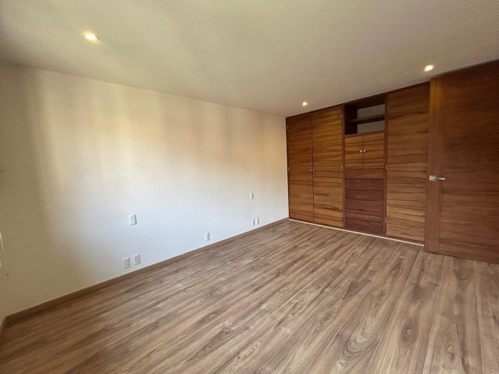 CASA EN RENTA EN EL CORAZON DE  SAN ANGEL