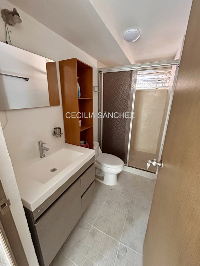 DEPARTAMENTO EN RENTA EN CA�?ADA DEL OLIVAR