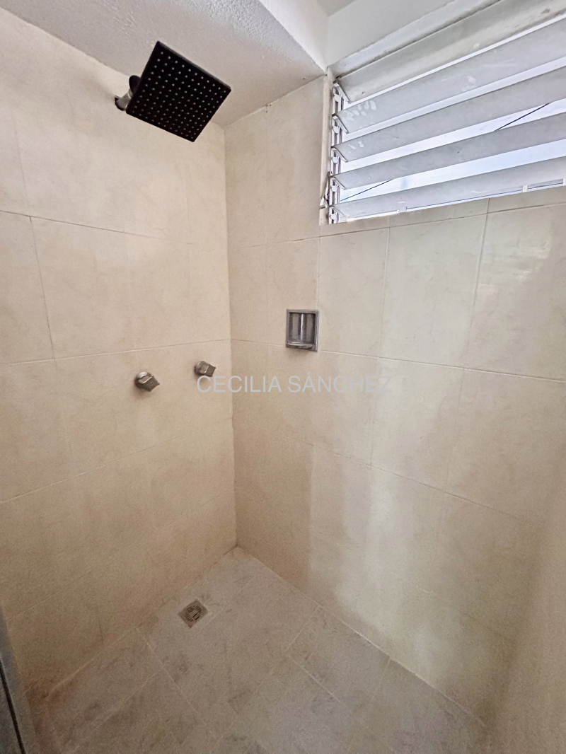 DEPARTAMENTO EN RENTA EN CA�?ADA DEL OLIVAR