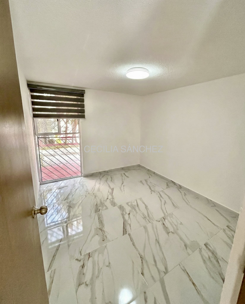 DEPARTAMENTO EN RENTA EN CA�?ADA DEL OLIVAR