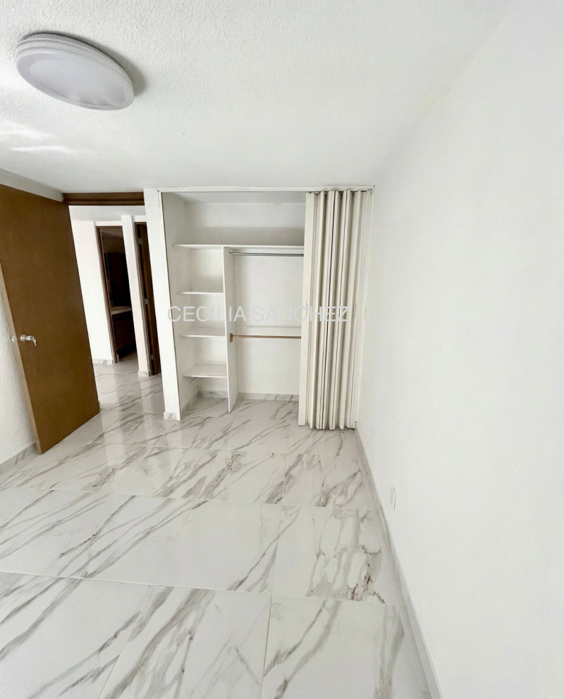 DEPARTAMENTO EN RENTA EN CA�?ADA DEL OLIVAR