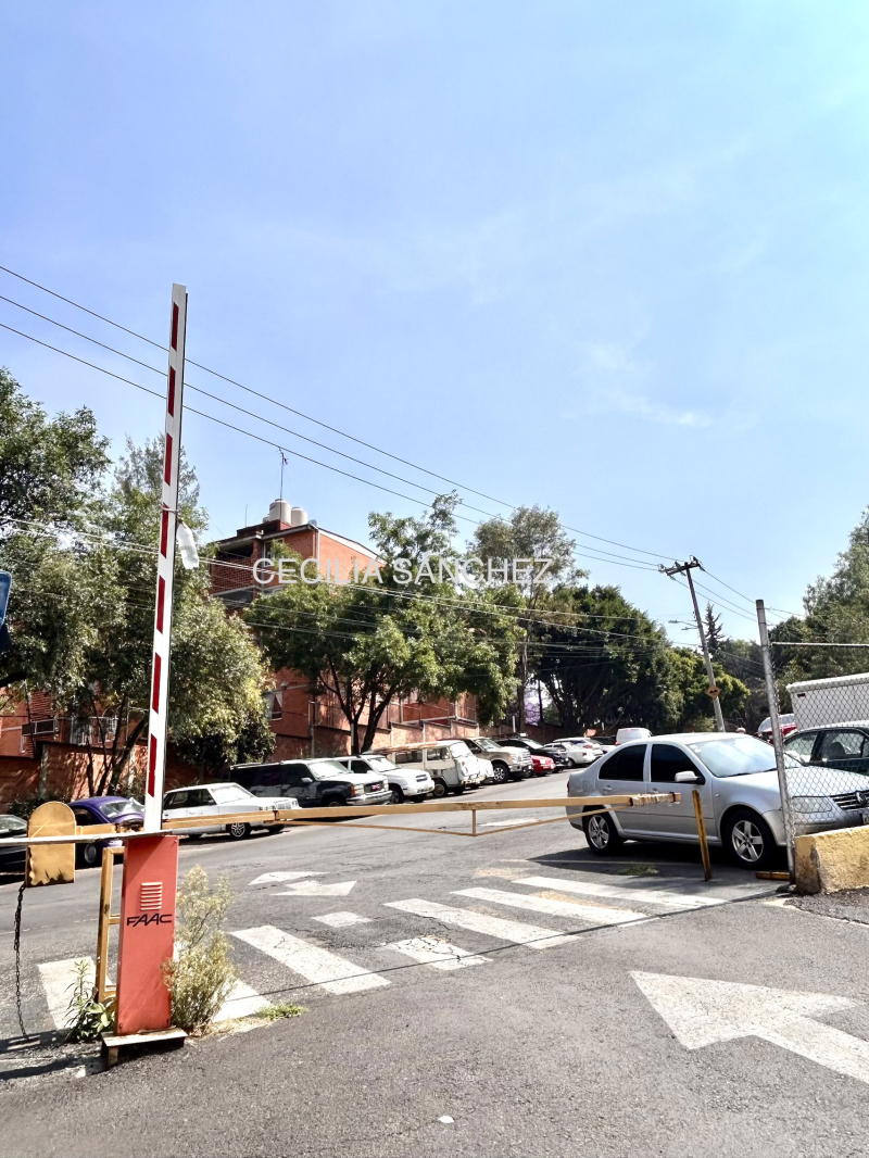 DEPARTAMENTO EN RENTA EN CA�?ADA DEL OLIVAR