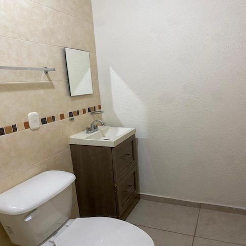 casa en renta en parques de tesistán