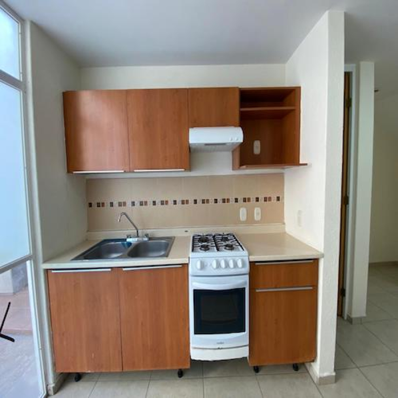 casa en renta en parques de tesistán