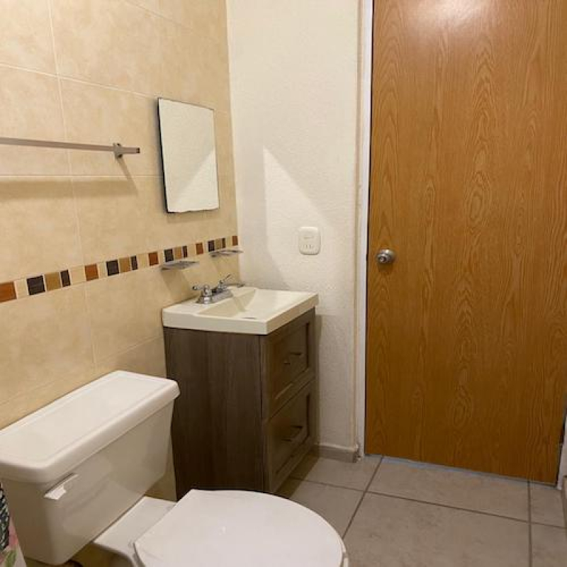 casa en renta en parques de tesistán