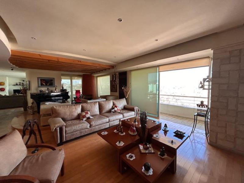 Departamento En Venta En Lomas Country Club