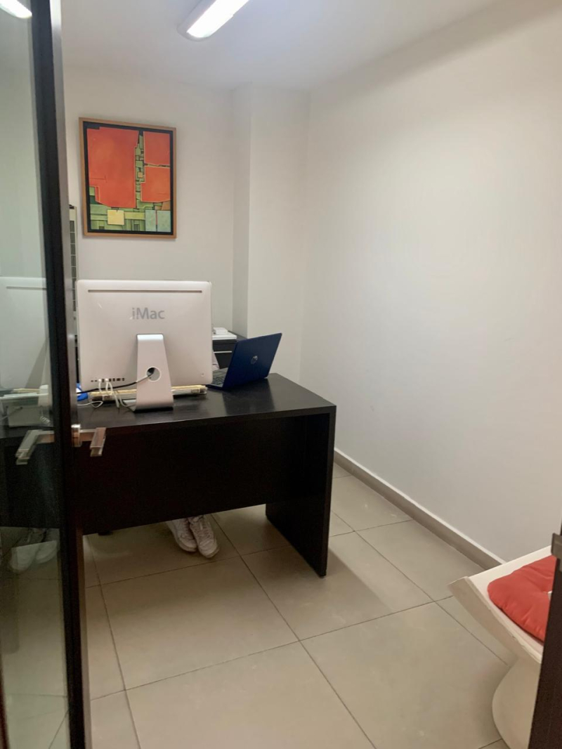 Del Valle Oficina Amueblada  Venta 